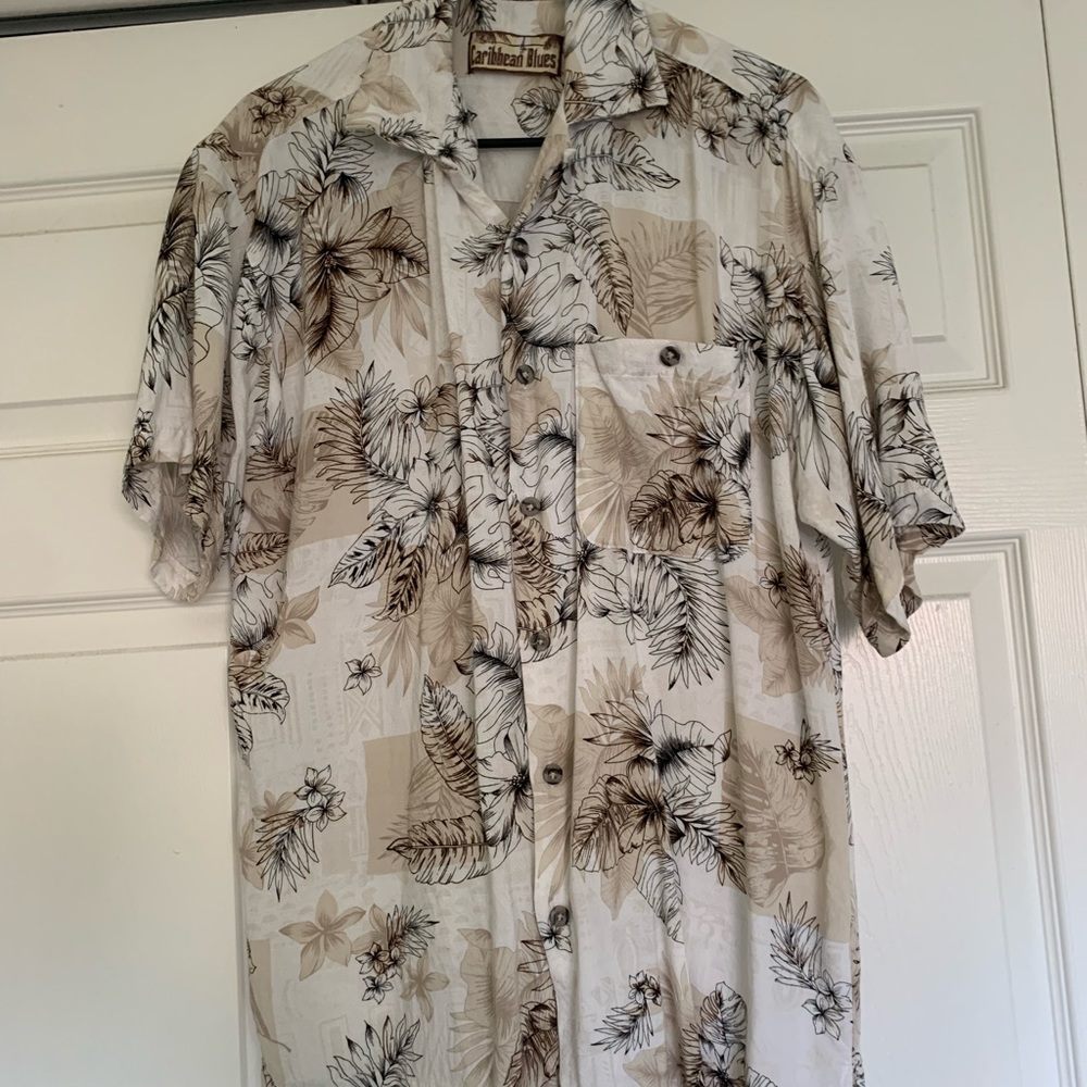 Hawaiian Shirt. Vintage. size M.